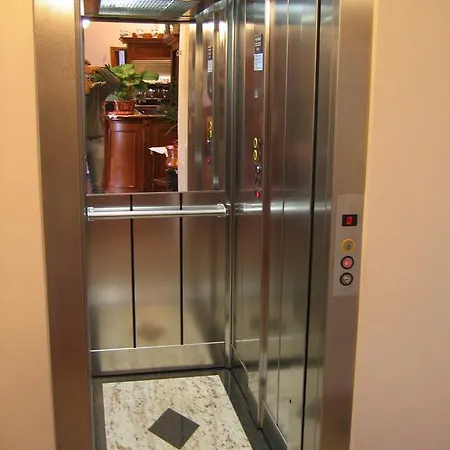 Esposito Hotel